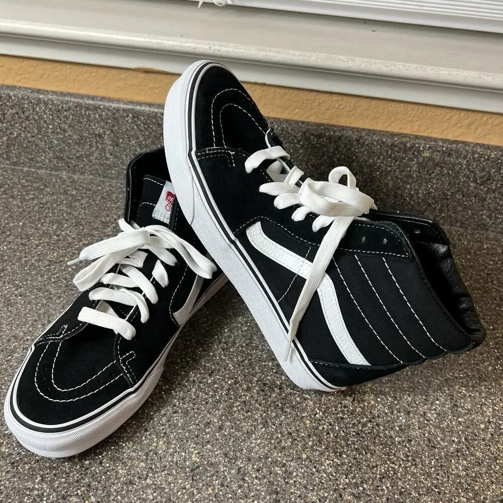 Vans Classic Sk8-Hi Black Canvas Mens Sz 7.5 Skate Shoe Womens 9 Lace Up Sneaker